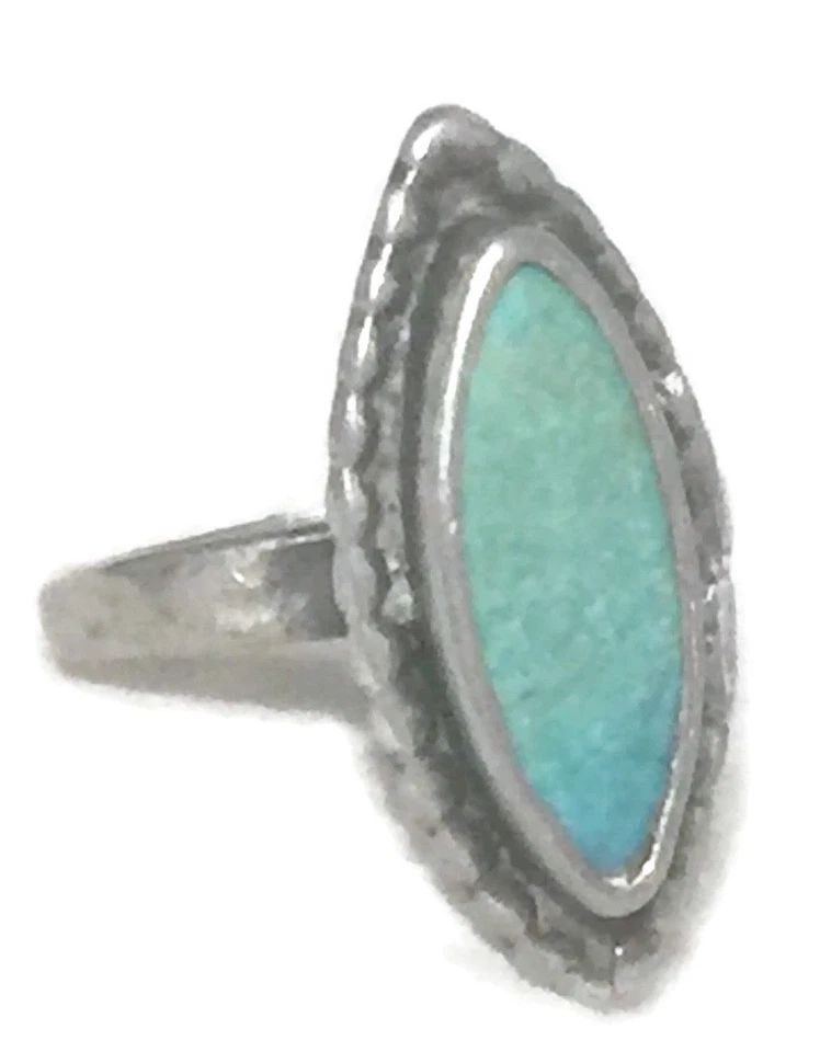 VINTAGE LONG MINT GREEN TURQUOISE SOUTHWEST TRIBAL STERLING SILVER RING SIZE 5.7: VINTAGE LONG MINT GREEN TURQUOISE SOUTHWEST TRIBAL STERLING SILVER RING SIZE 5.7 Vintage Turquoise Sterling Silver Southwest Ring Tribal Ring Size 5.75 Weight 4.2g W