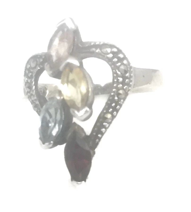 VINTAGE MARCASITE HEART RING LOVE FRIENDSHIP STERLING SILVER SIZE 6.75: VINTAGE MARCASITE HEART RING LOVE FRIENDSHIP STERLING SILVER SIZE 6.75 Vintage Heart Marcasite Sterling Silver Ring with Stones Size 6.75 Between a Size 6.75 & Size 7 Weight 3.3g Widest Part of Ring 3