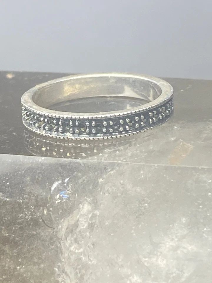 JUDITH JACK RING STACKER MARCASITE BAND STERLING SILVER WOMEN GIRLS: JUDITH JACK RING STACKER MARCASITE BAND STERLING SILVER WOMEN GIRLS Judith Jack ring stacker marcasite band sterling silver women girls Size 6 Weight 2.1g Band Width 1/8"