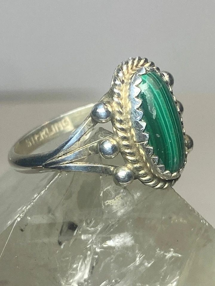 MALACHITE RING STERLING SILVER PINKY NAVAJO SOUTHWEST (1 of 1)