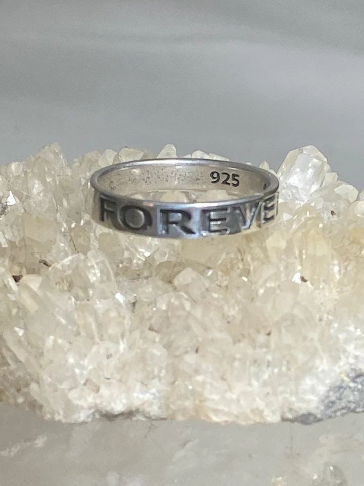FRIENDS FOREVER RING SIZE 8.75 FRIENDSHIP BAND STERLING SILVER WOMEN GIRLS (1 of 1)