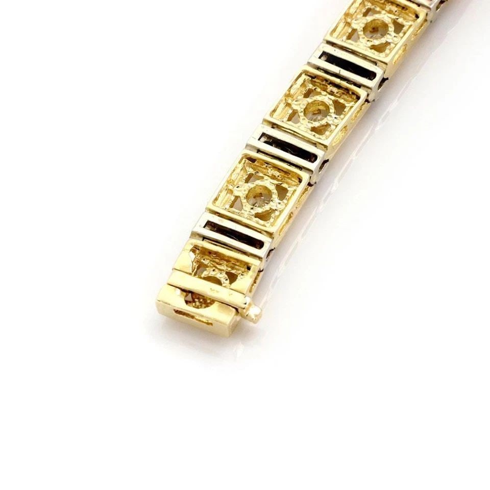 14K TWO TONE GOLD 2.75CT DIAMOND ENGRAVED SQUARE LINK BRACELET LIQUIDATION!: 14K TWO TONE GOLD 2.75CT DIAMOND ENGRAVED SQUARE LINK BRACELET ! 14k Two Tone Gold 2.75ct Diamond Engraved Square Link Bracelet ! Description This is a stunning engraved link bracelet, it is crafted f