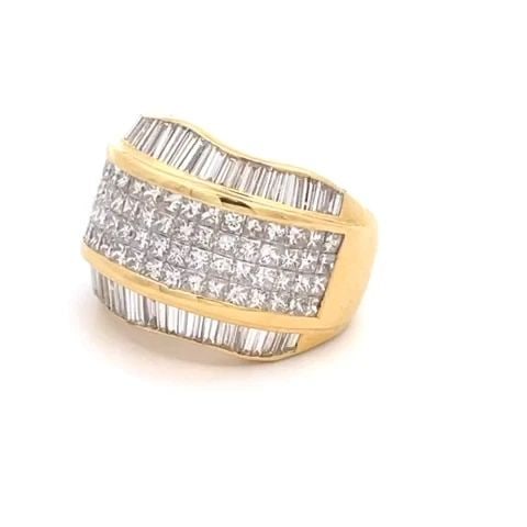 WIDE DIAMOND RING 18K YELLOW DOME WEDDING BAND RING SIZE 5.5: WIDE DIAMOND RING 18K YELLOW DOME WEDDING BAND RING SIZE 5.5 This is a stunning ballerina wide dome shape band ring; it is crafted from 18k yellow gold with white gold accent. The front half of the ba