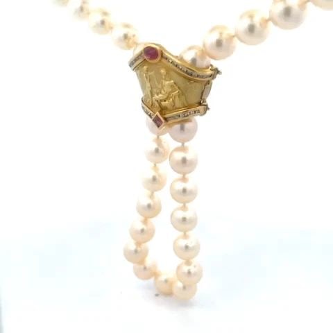 SEIDENGANG DIAMOND PEARLS NECKLACE TOURMALINE 18K YELLOW GOLD SLIDE ENHANCER: SEIDENGANG DIAMOND PEARLS NECKLACE TOURMALINE 18K YELLOW GOLD SLIDE ENHANCER This is a fabulous long pearl necklace with an 18k yellow gold hinged breast plate style slide enhancer, It has an oval cab