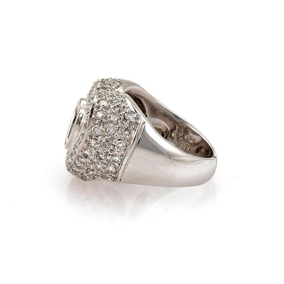 ESTATE 2.00CT DIAMOND 18K WHITE GOLD 3 FLOATING DIAMOND HEART RING SIZE 6.75: ESTATE 2.00CT DIAMOND 18K WHITE GOLD 3 FLOATING DIAMOND HEART RING SIZE 6.75 Estate 2.00ct Diamond 18k White Gold 3 Floating Diamond Heart Ring Size 6.75 Description This gorgeous ring is crafted from
