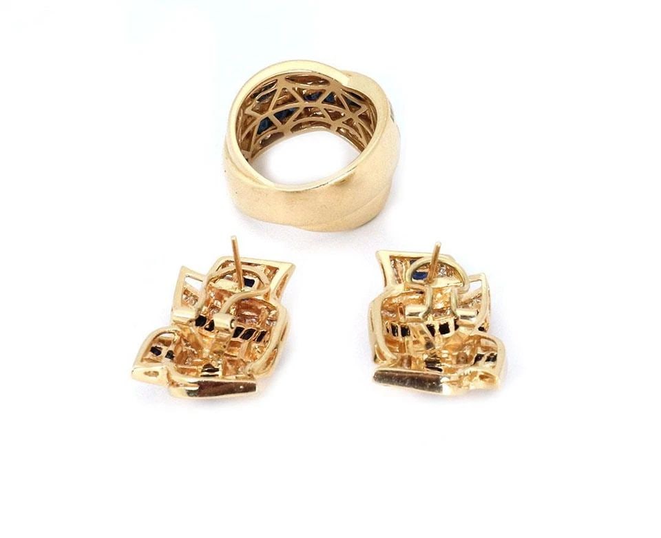 GORGEOUS 9.00CT DIAMOND SAPPHIRE 14K GOLD EARRINGS & RING SET LIQUIDATION!: GORGEOUS 9.00CT DIAMOND SAPPHIRE 14K GOLD EARRINGS & RING SET ! Gorgeous 9.00ct Diamond Sapphire 14k Gold Earrings & Ring Set ! Description This is an eye catching earrings and ring set, they are craf