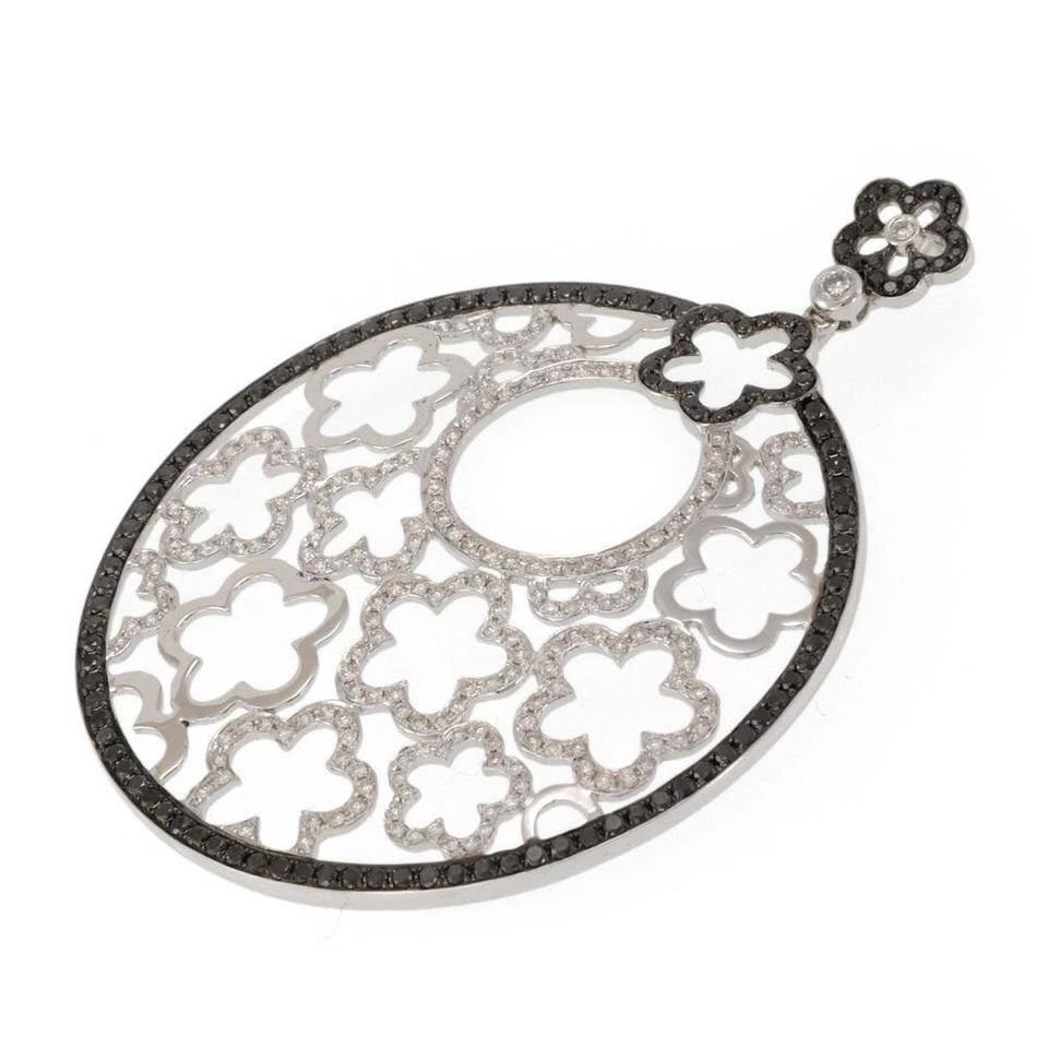 MODERN 3.10CT BLACK&WHITE DIAMOND 18K GOLD LARGE FLORAL PENDANT LIQUIDATION: MODERN 3.10CT BLACK&WHITE DIAMOND 18K GOLD LARGE FLORAL PENDANT Modern 3.10ct Black&White Diamond 18k Gold Large Floral Pendant Description This is a beautiful contemporary style pendant, crafted from