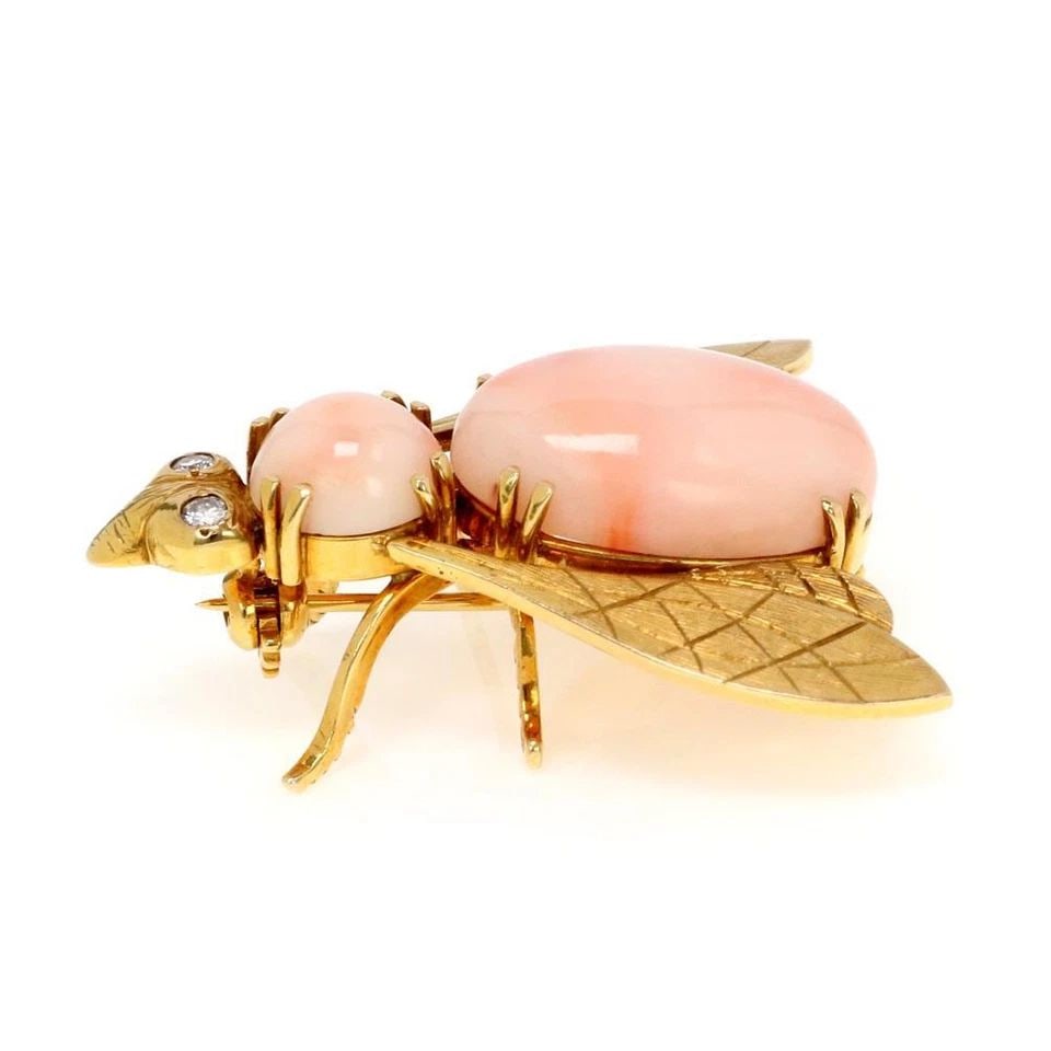 VINTAGE DIAMOND CORAL 18K YELLOW GOLD FLY BROOCH (1 of 2)