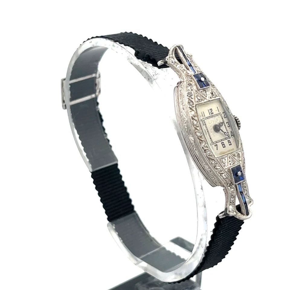 ART DECO DIAMOND PLATINUM HAND WIND ELONGATED LADIES WATCH (1 of 2)