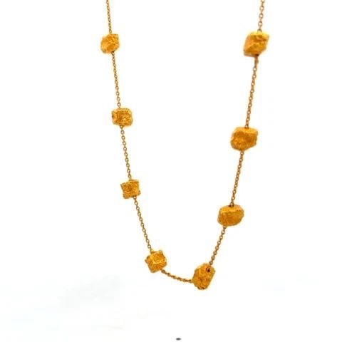 ROBERTO COIN NUGGET STATION NECKLACE 18K YELLOW GOLD CHAIN 1226VI: ROBERTO COIN NUGGET STATION NECKLACE 18K YELLOW GOLD CHAIN 1226VI This is a beautiful Roberto Coin 18k yellow gold chain with textured nugget station. The rough nuggets are attached between oval link 