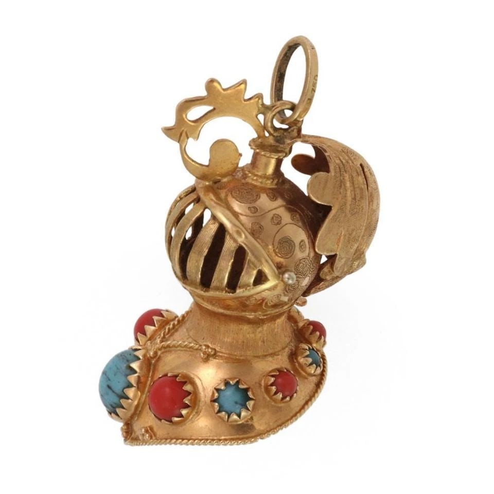 VINTAGE NIGHT HELMET PENDANT 18K YELLOW GOLD CORAL TURQUOISE (1 of 2)
