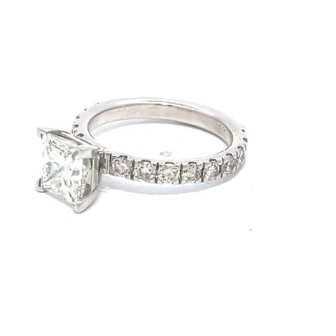 ENGAGEMENT RING PRINCESS CUT DIAMOND 18K WHITE GOLD SOLITAIRE W/ACCENT GIA H-SI1: ENGAGEMENT RING PRINCESS CUT DIAMOND 18K WHITE GOLD SOLITAIRE W/ACCENT GIA H-SI1 This is a stunning engagement ring, it is crafted from 18k white gold featuring a beautiful princess cut diamond in a h