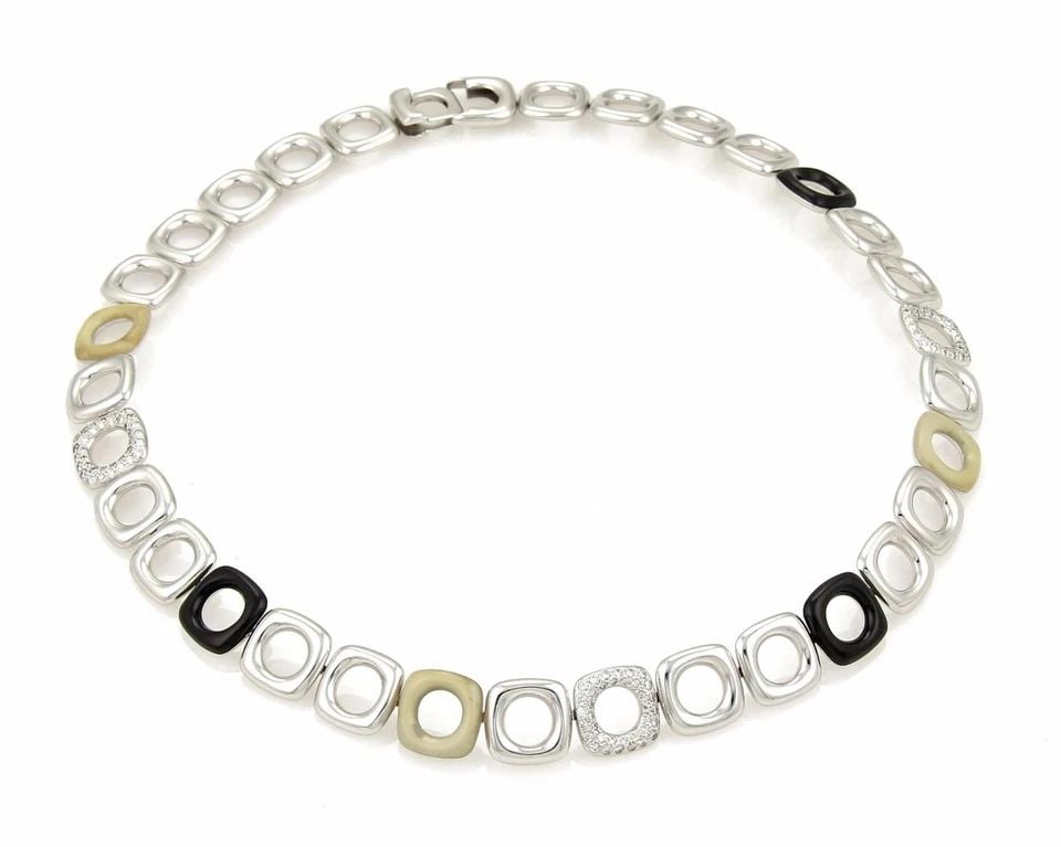 TIFFANY & CO. DIAMOND GOLD NECKLACE CERAMIC 18K WHITE SQUARE LINK COLLAR: TIFFANY & CO. DIAMOND GOLD NECKLACE CERAMIC 18K WHITE SQUARE LINK COLLAR This bold authentic Tiffany & Co. necklace is finely crafted from solid 18k white gold. It features cushion shape design link w