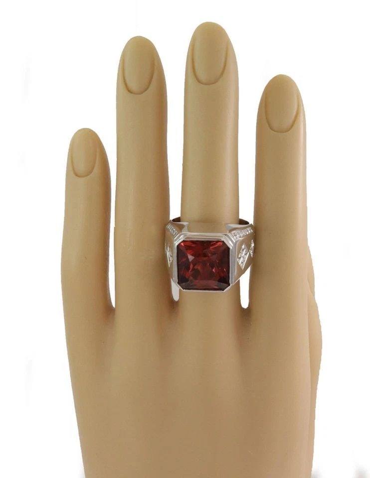MEN'S LARGE MADEIRA CITRINE & DIAMOND 14K WHITE GOLD LARGE RING SIZE 11: MEN'S LARGE MADEIRA CITRINE & DIAMOND 14K WHITE GOLD LARGE RING SIZE 11 Men's Madeira Citrine & Diamond 14k White Gold Large Ring Size 11 Description This is a large impressive men's ring, crafted fro