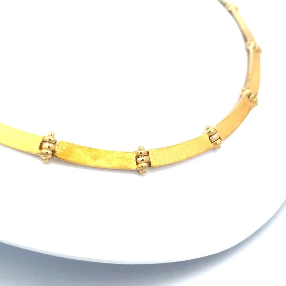MAPAMENOS NATEPAS GOLD NECKLACE 18K YELLOW BAR LINK COLLAR GREECE: MAPAMENOS NATEPAS GOLD NECKLACE 18K YELLOW BAR LINK COLLAR GREECE This stylish and chic Mapamenos Natepas gold necklace is a timeless piece crafted in 18k yellow gold. The necklace features a sleek co