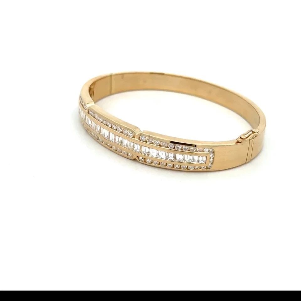 DIAMOND BRACELET 14K YELLOW GOLD HINGED BANGLE BEQUETTE AND ROUND. (1 of 2)