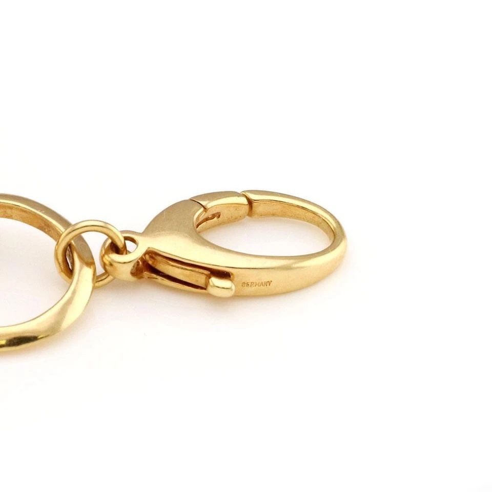 18K YELLOW GOLD 13MM SOUTH SEAS GOLD PEARL CHARMS CIRCLE LINK BRACELET: 18K YELLOW GOLD 13MM SOUTH SEAS GOLD PEARL CHARMS CIRCLE LINK BRACELET 18k Yellow Gold 13mm South Seas Gold Pearl Charms Circle Link Bracelet Description This charming bracelet is crafted from 18k yel