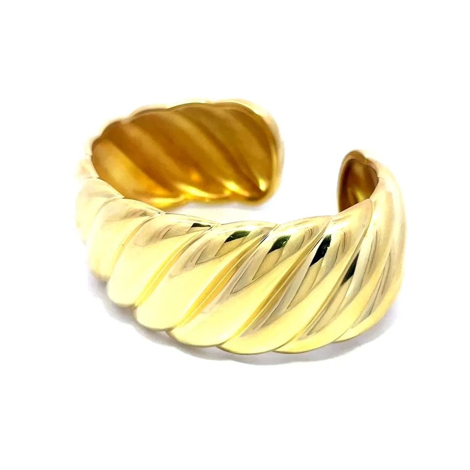 DAVID YURMAN GOLD BRACELET 18K YELLOW SCULPTED CABLE WIDE BAND CUFF: DAVID YURMAN GOLD BRACELET 18K YELLOW SCULPTED CABLE WIDE BAND CUFF This is a celebrated Sculpted Cable Collection by David Yurman, it is crafted from 18k yellow gold with a high polished finish. It i