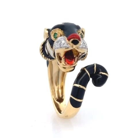 RING DIAMOND & ENAMEL TIGER 18K YELLOW GOLD BYPASS SIZE 8 RING: RING DIAMOND & ENAMEL TIGER 18K YELLOW GOLD BYPASS SIZE 8 RING This Ring Diamond & Enamel Tiger 18k Yellow Gold Bypass is a stunning piece of jewelry featuring round natural diamonds. The ring is craf