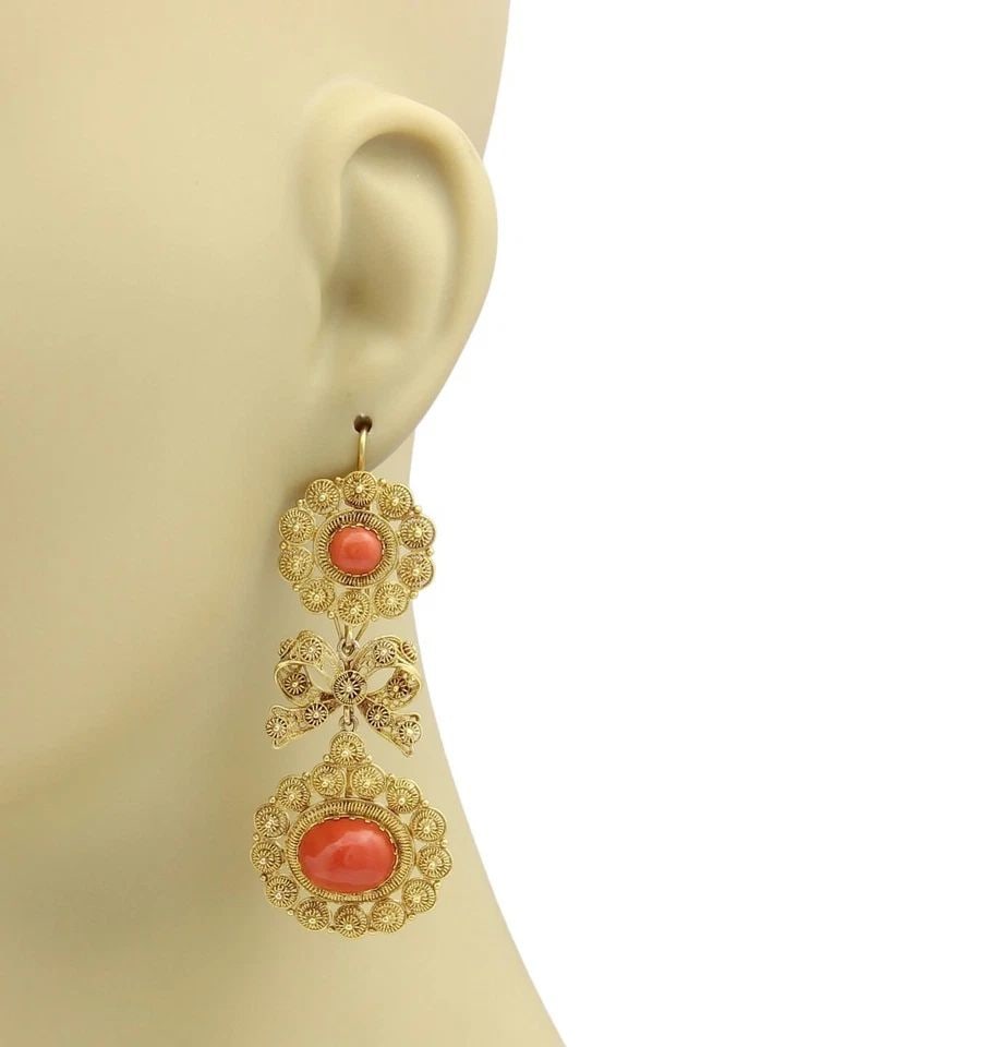 VINTAGE CORAL 16K YELLOW GOLD ETRUSCAN DESIGN BOW LONG DROP DANGLE EARRINGS (1 of 1)