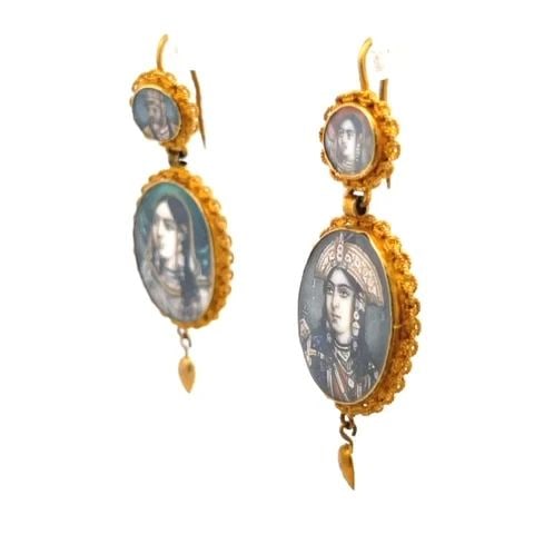 HAND PAINTED PORTRAIT EARRINGS IN 18K SOUTH ASIAN KING QUEEN HOOK DANGLE ANTIQUE (1 of 2)