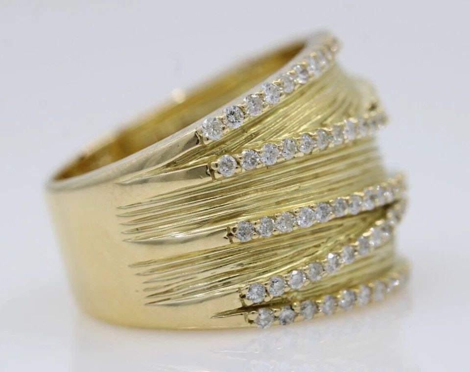 SONIA B. BRITTON 18K YELLOW TEXTURED DIAMOND CROSSOVER BAND RING SIZE 8 - 15.5 G (1 of 2)