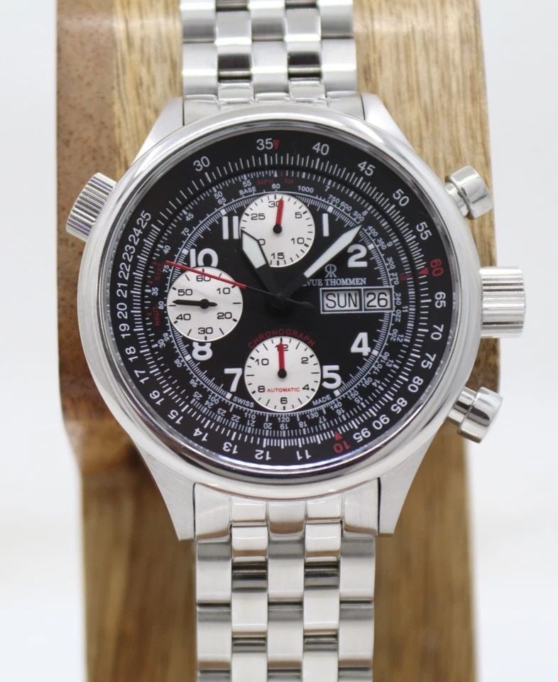 REVUE THOMMEN PILOT 44MM BLACK DAY DATE DIAL CHRONO WATCH W/ BOX 17061.6 (1 of 2)