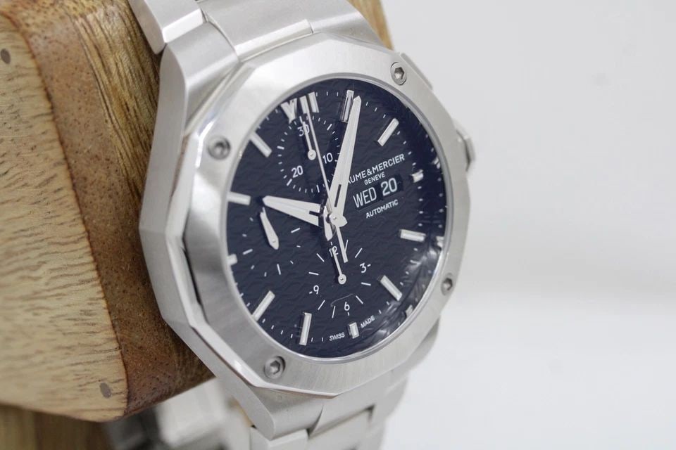 BAUME & MERCIER RIVIERA 43MM BLACK DAY/DATE DIAL CHRONO WATCH W/ BOX 10624 (1 of 2)