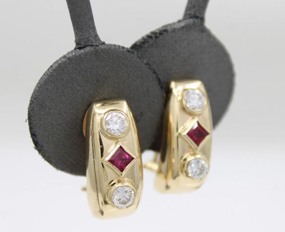 14K YELLOW GOLD 1.3 TCW NATURAL RUBY & DIAMOND HOOP OMEGA BACK EARRINGS 10.2G: 14K YELLOW GOLD 1.3 TCW NATURAL RUBY & DIAMOND HOOP OMEGA BACK EARRINGS 10.2G 14K YELLOW GOLD 1.3 TCW NATURAL RUBY & DIAMOND HOOP OMEGA BACK EARRINGS 10.2G Description 14k Yellow Gold 1.3 TCW Natural 
