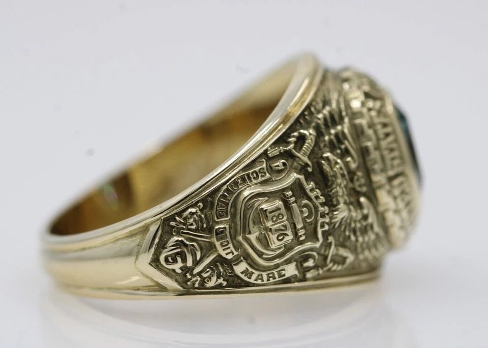 VINTAGE 14K YELLOW GOLD 1955 U.S COAST GUARD ACADEMY CLASS RING SIZE 7 ~ 7.8G (1 of 2)