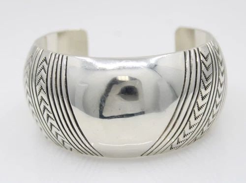 ORVILLE TSINNIE NAVAJO STERLING SILVER NEW MEXICO HAND STAMPED CUFF BRACELET (1 of 1)