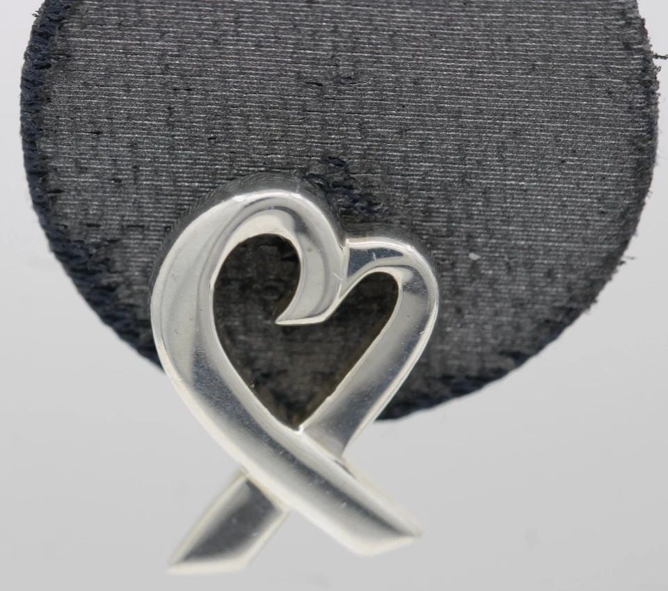 TIFFANY & CO. STERLING SILVER PALOMA PICASSO LOVING HEART STUD EARRINGS (1 of 1)