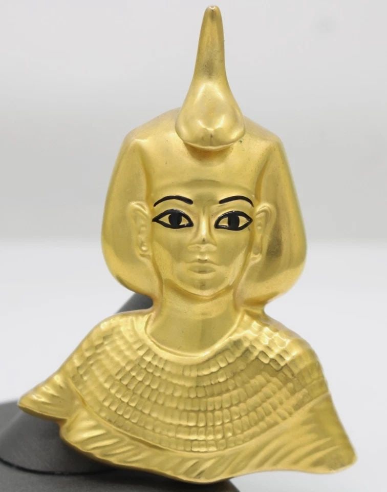 VINTAGE BOEHM EGYPT GODDESS SELKET PORCELAIN GOLD GILT PENDANT 1976-1979 (1 of 2)