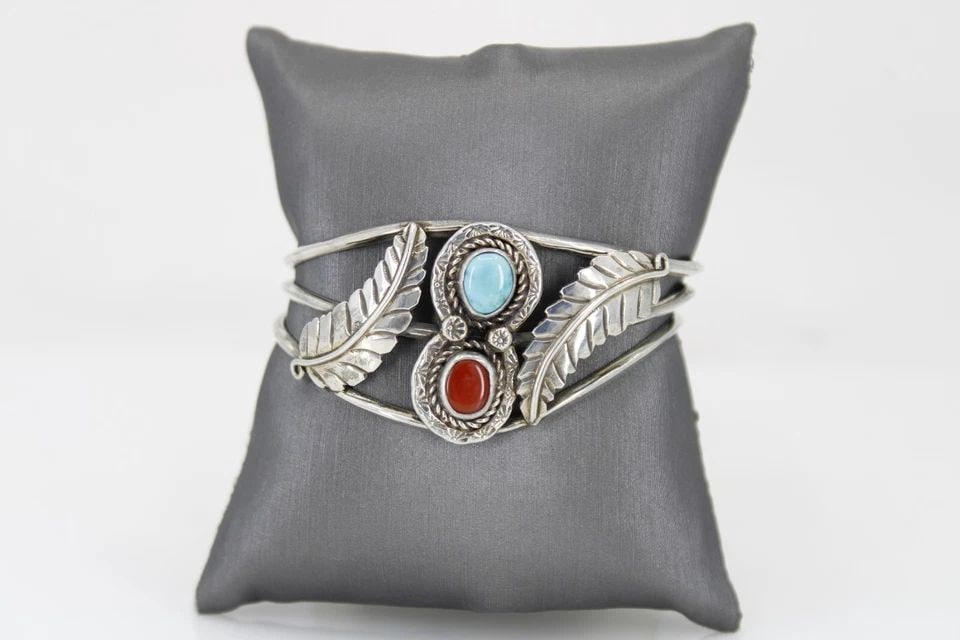 NATIVE AMERICAN JEFFERSON ABEYTA STERLING TURQUOISE & RED CORAL CUFF BRACELET (1 of 1)