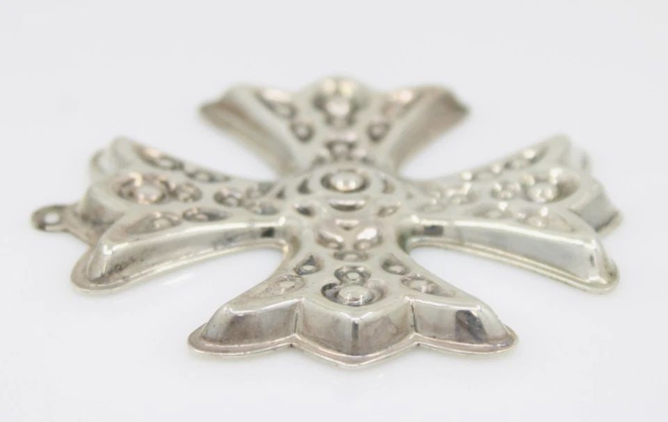 1975 REED & BARTON STERLING SILVER CHRISTMAS CROSS ORNAMENT 20.1 GRAMS (1 of 2)