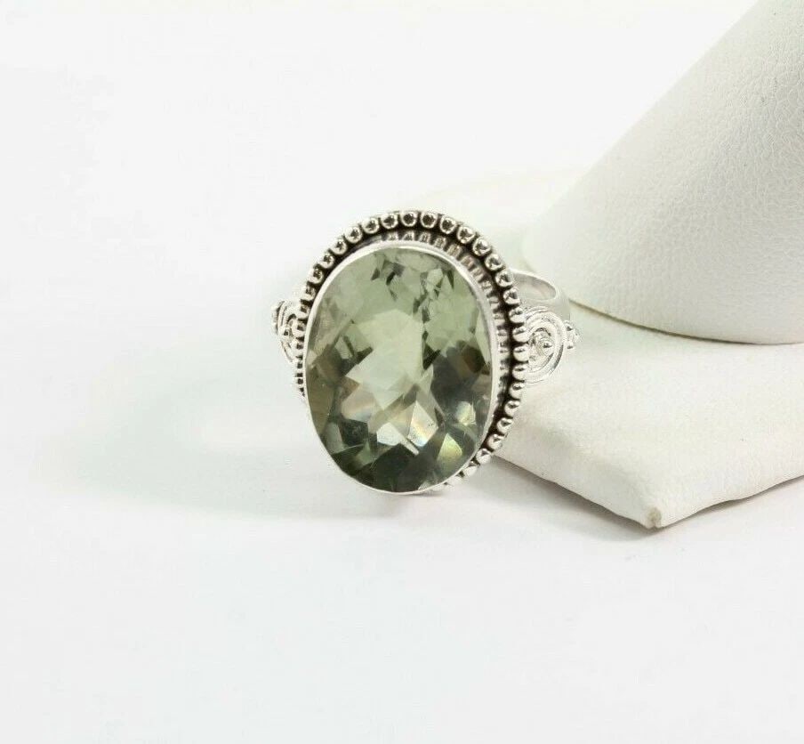 STERLING SILVER INDIA LIGHT GREEN OVAL QUARTZ W/ BEADED EDGE SZ 6.25 ~ 6.6 GRAMS (1 of 2)
