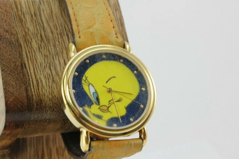 ARMITRON TWEDDY BIRD WARNER BROS BLUE DIAL GREEN LEATHER BAND WATCH 2200/76 (1 of 2)