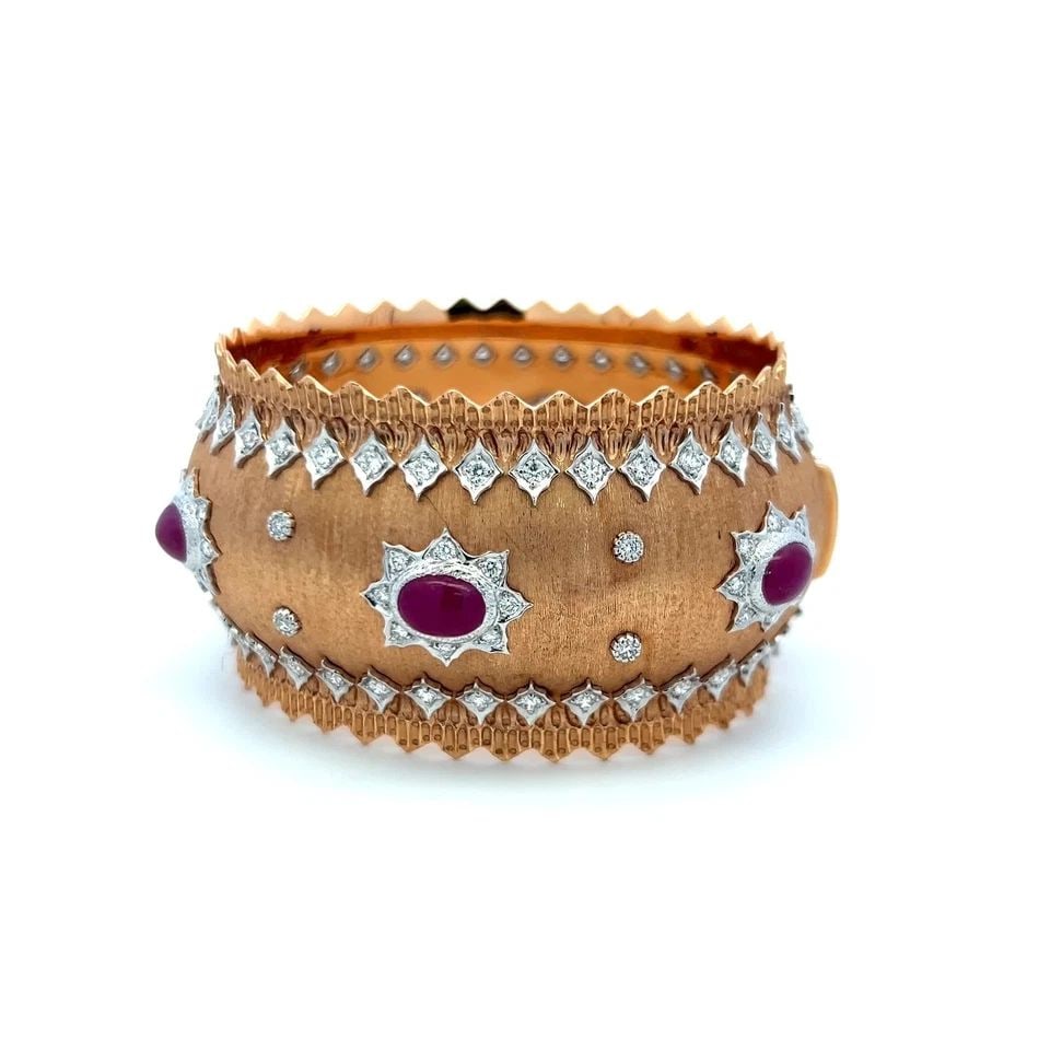 VINTAGE 18K TWO TONE GOLD BANGLE BRACELET WITH 4 CARAT DIAMONDS AND 9 CARAT RUBY (1 of 2)
