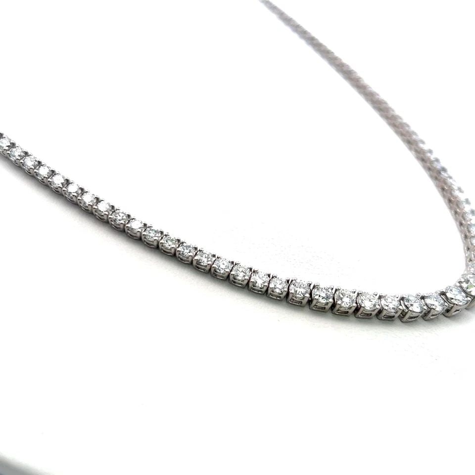 11.22 CARAT ROUND BRILLIANT DIAMOND 14 KARAT WHITE GOLD RIVIERA NECKLACE: 11.22 CARAT ROUND BRILLIANT DIAMOND 14 KARAT WHITE GOLD RIVIERA NECKLACE Title: 11.22 Carat Round Brilliant Diamond 14 Karat White Gold Riviera Necklace Style: Riviera Metal: 14 Karat White Gold Gemst
