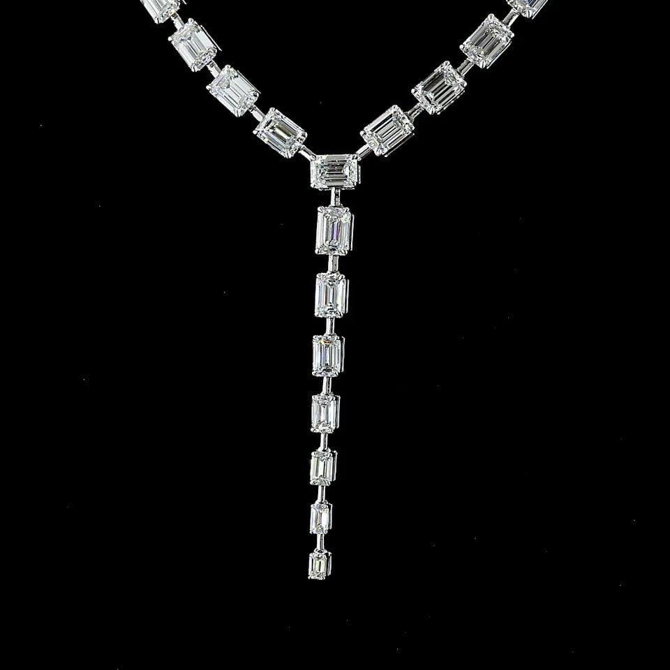 LAB-GROWN 25.03 CARAT EMERALD E-F-VS DIAMOND 14K WHITE GOLD LARIAT NECKLACE: LAB-GROWN 25.03 CARAT EMERALD E-F-VS DIAMOND 14K WHITE GOLD LARIAT NECKLACE Title: High-quality Brand-New Echo Friendly Elegant Lab-Grown 25.03 Carat Emerald E-F-VS Diamond 14K White Gold Lariat Neckl