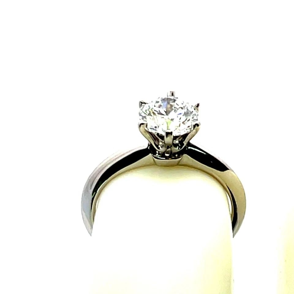 TIFFANY & CO. 1.07 CARAT ROUND BRILLIANT D VS1 DIAMOND WHITE PLATINUM RING: TIFFANY & CO. 1.07 CARAT ROUND BRILLIANT D VS1 DIAMOND WHITE PLATINUM RING Title: Tiffany & Co 1.07 Carat Round Brilliant D VS1 Diamond White Platinum Engagement Ring Style: Engagement Metal: White Pl