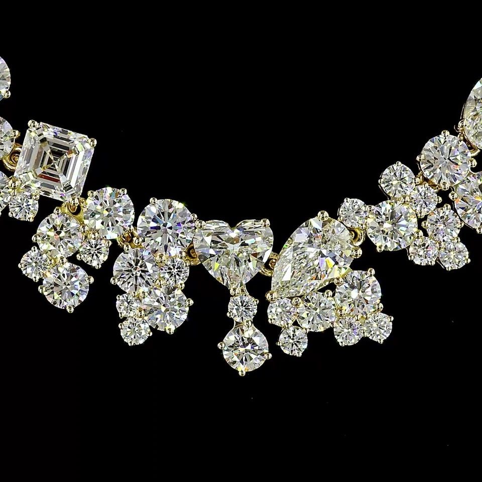 LAB-GROWN 18.77 CARAT MIX E-F-VS2 DIAMOND 14K YELLOW GOLD STATEMENT NECKLACE: LAB-GROWN 18.77 CARAT MIX E-F-VS2 DIAMOND 14K YELLOW GOLD STATEMENT NECKLACE Title: High-quality Brand-New Echo Friendly Elegant Lab-Grown 18.77 Carat MIX E-F-VS2 Diamond 14K Yellow Gold Special Neckl