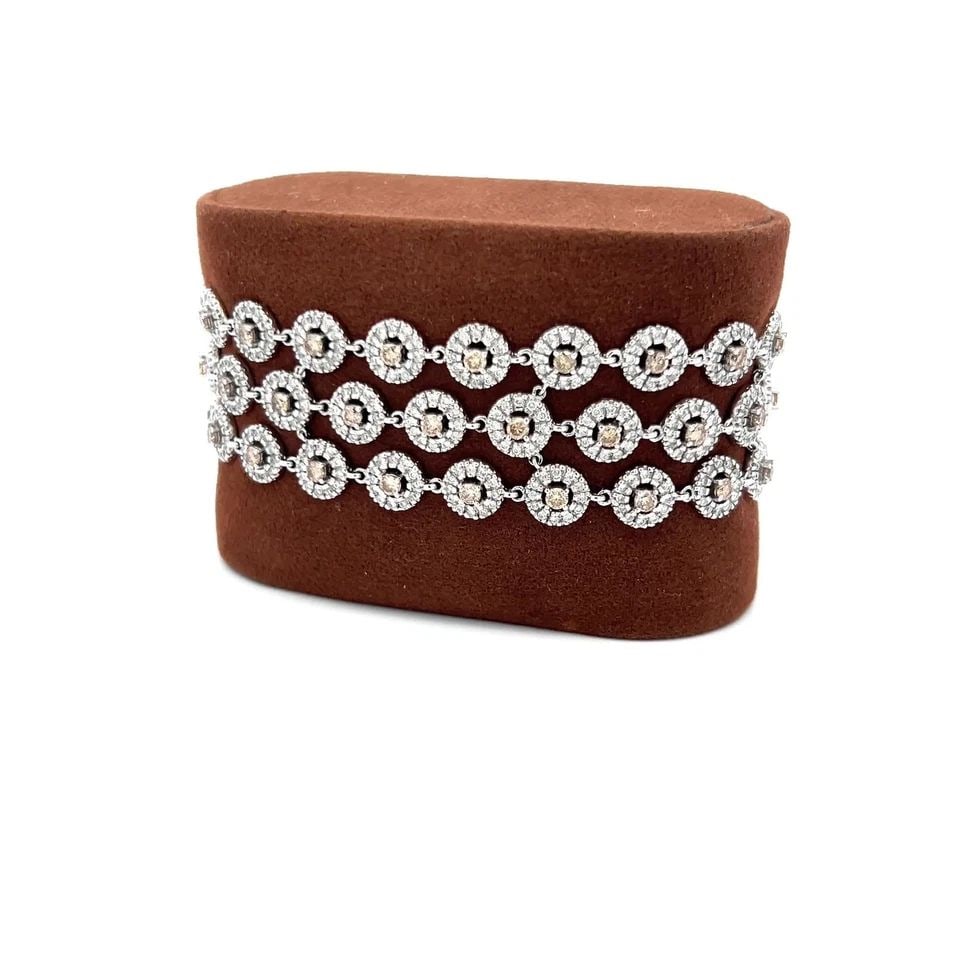 VINTAGE 18K WHITE GOLD LINK BRACELET WITH 8.25 CARAT ROUND DIAMONDS: VINTAGE 18K WHITE GOLD LINK BRACELET WITH 8.25 CARAT ROUND DIAMONDS VINTAGE 18K WHITE GOLD LINK BRACELET WITH 8.25 CARAT ROUND DIAMONDS PRODUCT DESCRIPTION Detailed Description: 2.75 & 5.5 Carat Diamo
