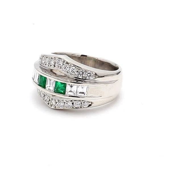 1.50 CARAT ROUND AND EMERALD CUT DIAMOND 0.36 CARAT EMERALD 18K WG BAND RING: 1.50 CARAT ROUND AND EMERALD CUT DIAMOND 0.36 CARAT EMERALD 18K WG BAND RING Title: 1.50 Carat Round Brilliant G VS2 and Emerald Cut G VS1 Diamond 0.36 Carat Emerald Cut Emerald 18 Karat White Gold Ba