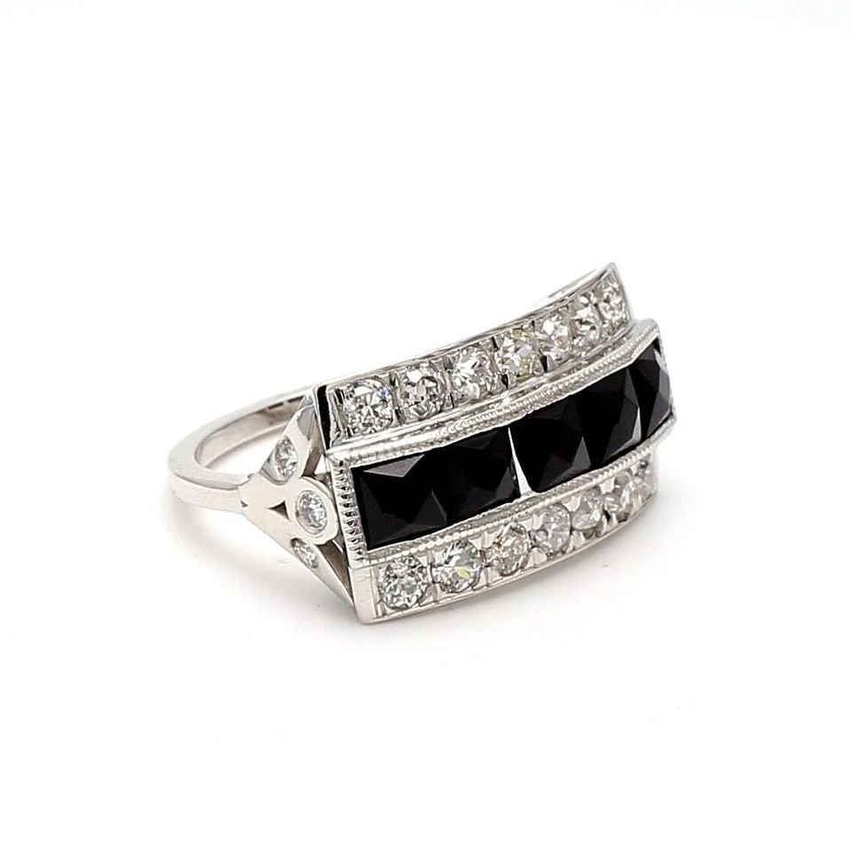 1.48 CARAT OLD EUROPEAN CUT AND BLACK DIAMOND PLATINUM VINTAGE RING: 1.48 CARAT OLD EUROPEAN CUT AND BLACK DIAMOND PLATINUM VINTAGE RING 1.48 Carat Old European Cut and Black Diamond Platinum Vintage Ring 950 Engagement Ring Details Department Unisex Adults Main Stone 