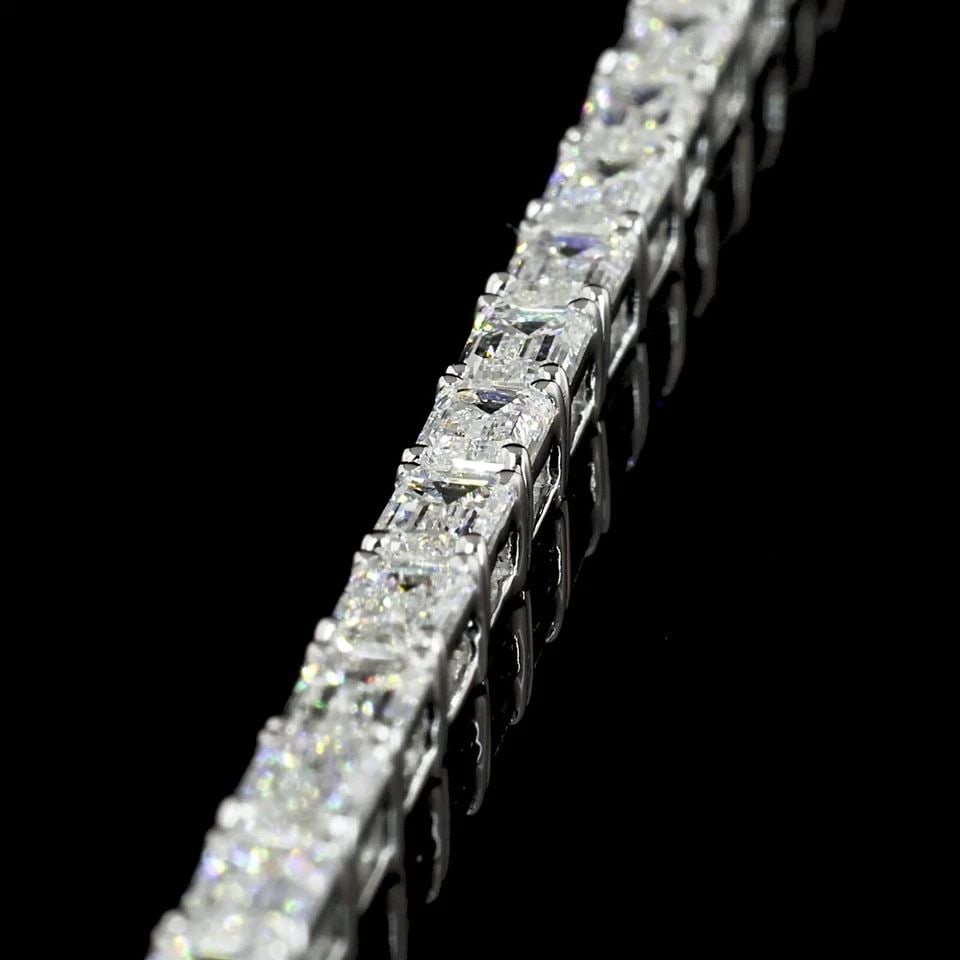 LAB-GROWN 4.95 CARAT EMERALD F-VS2 DIAMOND 14K WG TENNIS BRACELET: LAB-GROWN 4.95 CARAT EMERALD F-VS2 DIAMOND 14K WG TENNIS BRACELET Lab-Grown 4.95 Carat Emerald F-VS2 Diamond 14K White Gold Tennis Bracelet Details Department Unisex Adults Main Stone Emerald Metal Wh