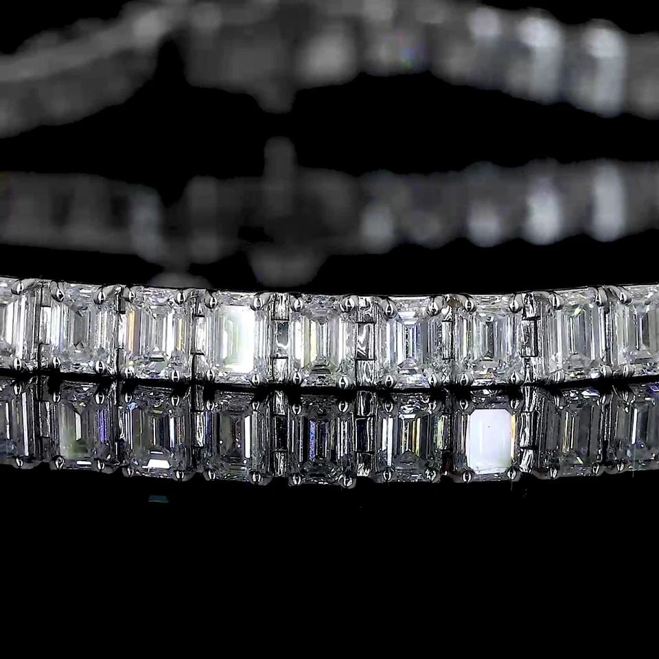 LAB-GROWN 5.47 CARAT EMERALD F-VS2 DIAMOND 14K WG TENNIS BRACELET: LAB-GROWN 5.47 CARAT EMERALD F-VS2 DIAMOND 14K WG TENNIS BRACELET Lab-Grown 5.47 Carat Emerald F-VS2 Diamond 14K White Gold Tennis Bracelet Details Department Unisex Adults Main Stone Emerald Metal Wh