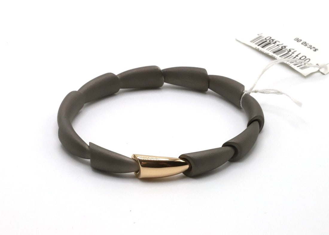 VHERNIER TITANIUM BRACELET WITH 18K YELLOW GOLD ( 6 INCH ) 14.6G: VHERNIER TITANIUM BRACELET WITH 18K YELLOW GOLD 6" Vhernier Titanium Bracelet with 18k Yellow Gold You are bidding on a Vhernier Titanium Bracelet with 18k Yellow Gold. The bracelet has been fully che