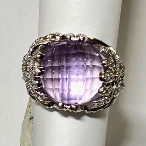 14K WHITE GOLD RING WITH AMETHYST AND 0.90CTS DIAMONDS ( SIZE: 7 ) 10.4G: WOMEN'S 14K WHITE GOLD RING WITH AMETHYST AND 0.90CTS DIAMONDS (SIZE 7) Women's 14k White Gold Ring with Amethyst and 0.90CTS Diamonds (Size 7) You are bidding on a new with tags Women's 14k White Gol