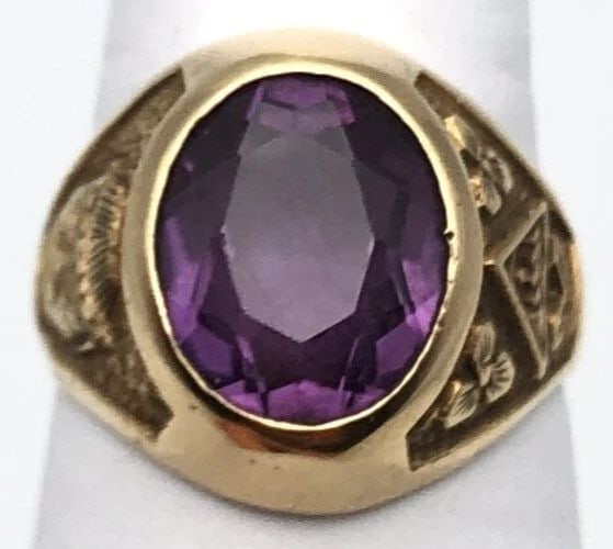 REPUBLIC OF NICARAGUA 18K YELLOW GOLD RING WITH AMETHYST (SIZE: 8.25) 11.1 GRAM: REPUBLIC OF NICARAGUA 18K YELLOW GOLD RING WITH AMETHYST (SIZE: 8.25) Republic of Nicaragua 18k Yellow Gold Ring with Amethyst You are bidding on a Republic of Nicaragua 18k Yellow Gold Ring with Amet